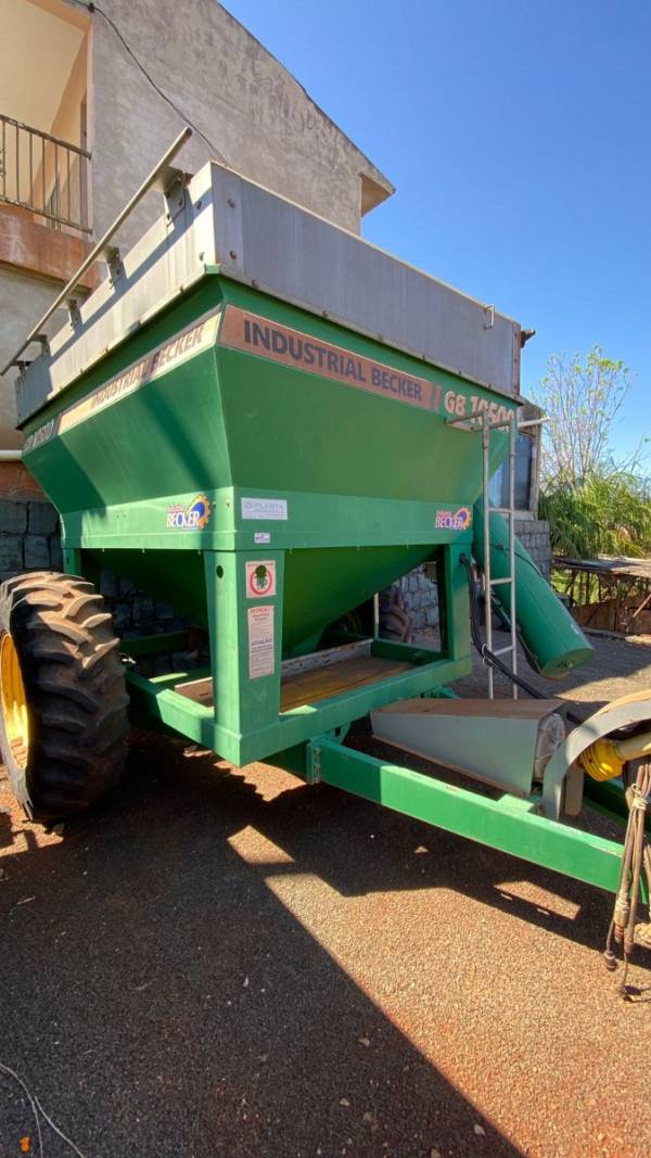 CARRETA GRANELEIRA 10.500 MULTIUSO, MARCA BECKER 