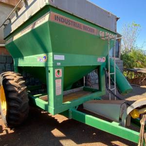 CARRETA GRANELEIRA 10.500 MULTIUSO, MARCA BECKER 