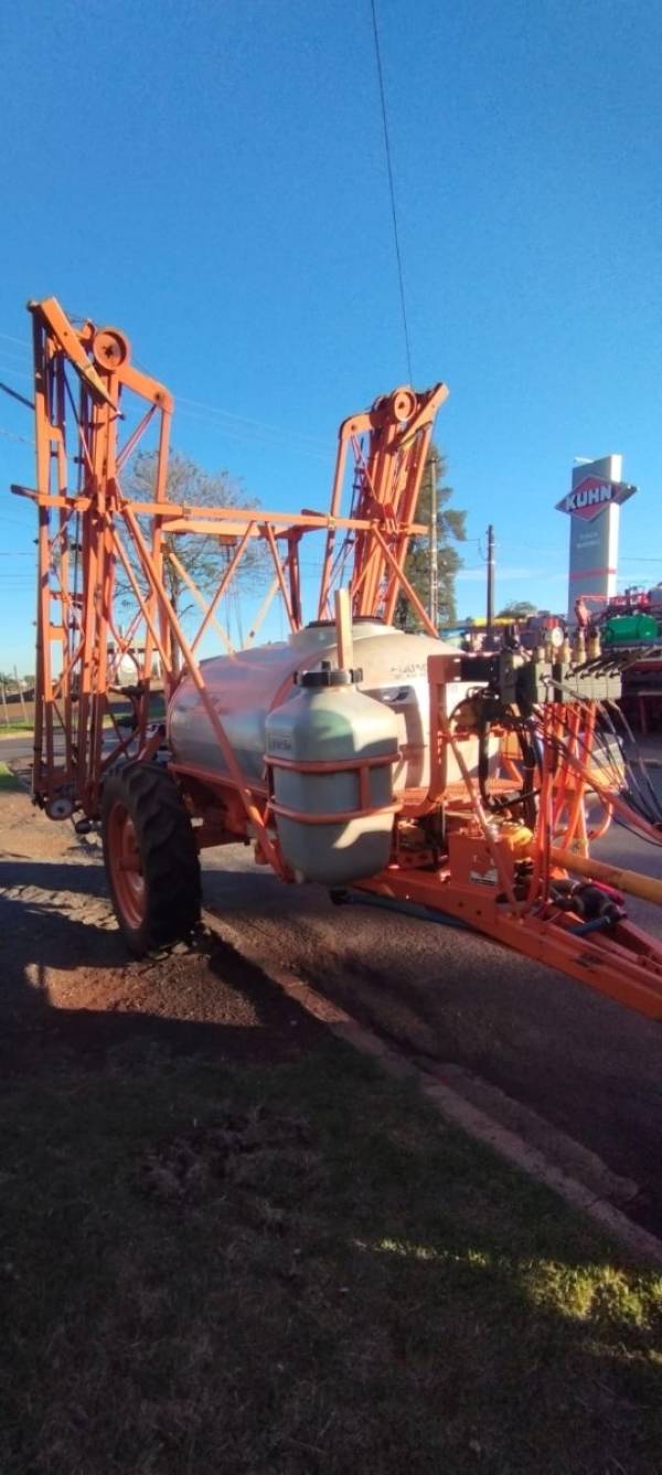 PULVERIZADOR DE ARRASTO MODELO AD-18, MARCA JACTO