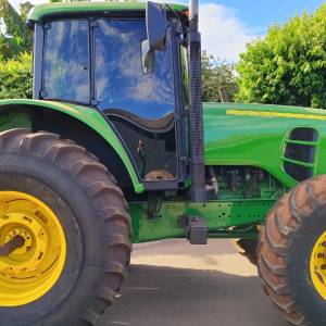 John Deere 7515