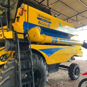 New Holland TC 5070