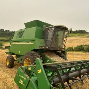 Colheitadeira John Deere 1550