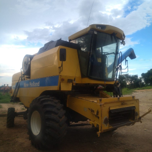 Colheitadeira New Holland 5070