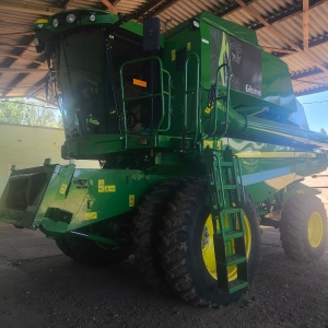 Colheitadeira John Deere s430