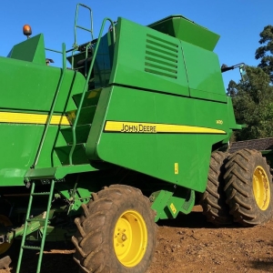 Colheitadeira John Deere 1470