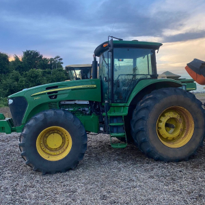 Trator John Deere 7225j
