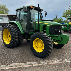 Trator John Deere 6125J