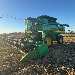 Colheitadeira John Deere STS 9570