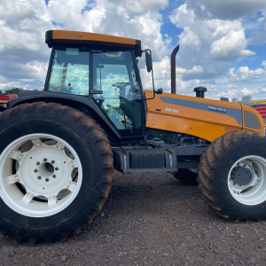 Trator Valtra BH 165