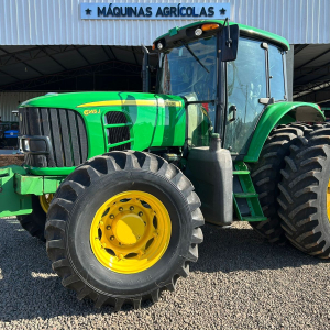 Trator John Deere 6415j