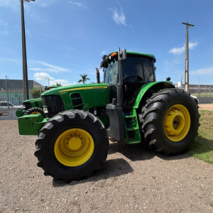Trator John Deere  6210j