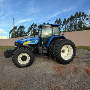 Trator New Holland TM 7040