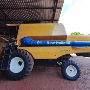 Colheitadeira New Holland TC 5090