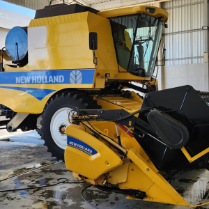 Colheitadeira New Holland TC 5090