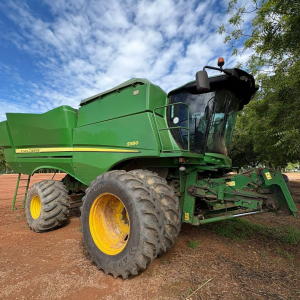 Colheitadeira John Deere S550