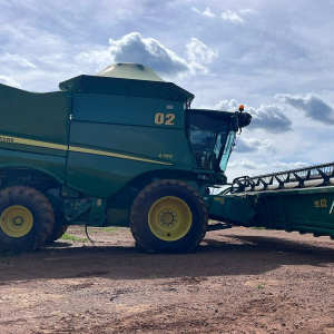 Colheitadeira John Deere s760