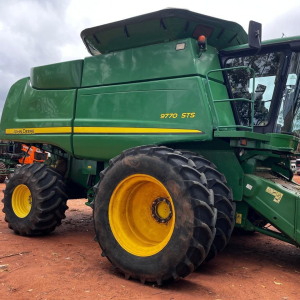 Colheitadeira John Deere Sts 9770