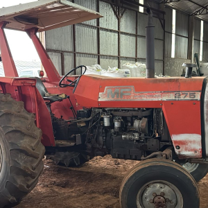 Trator Massey Ferguson 275