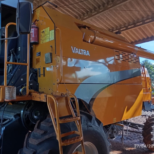 Colheitadeira VALTRA BC 4500