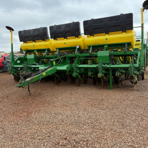 Plantadeira John Deere 1113