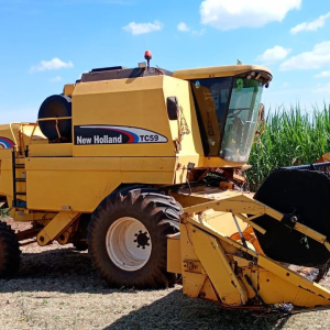 Colheitadeira New Holland TC 59